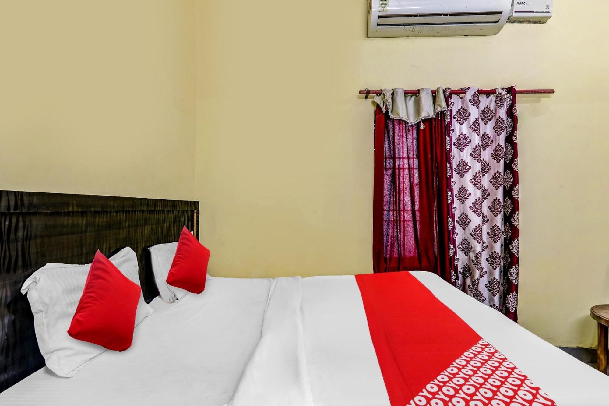 Flagship Hotel Suman Niwas Bijnaur Ngoại thất bức ảnh